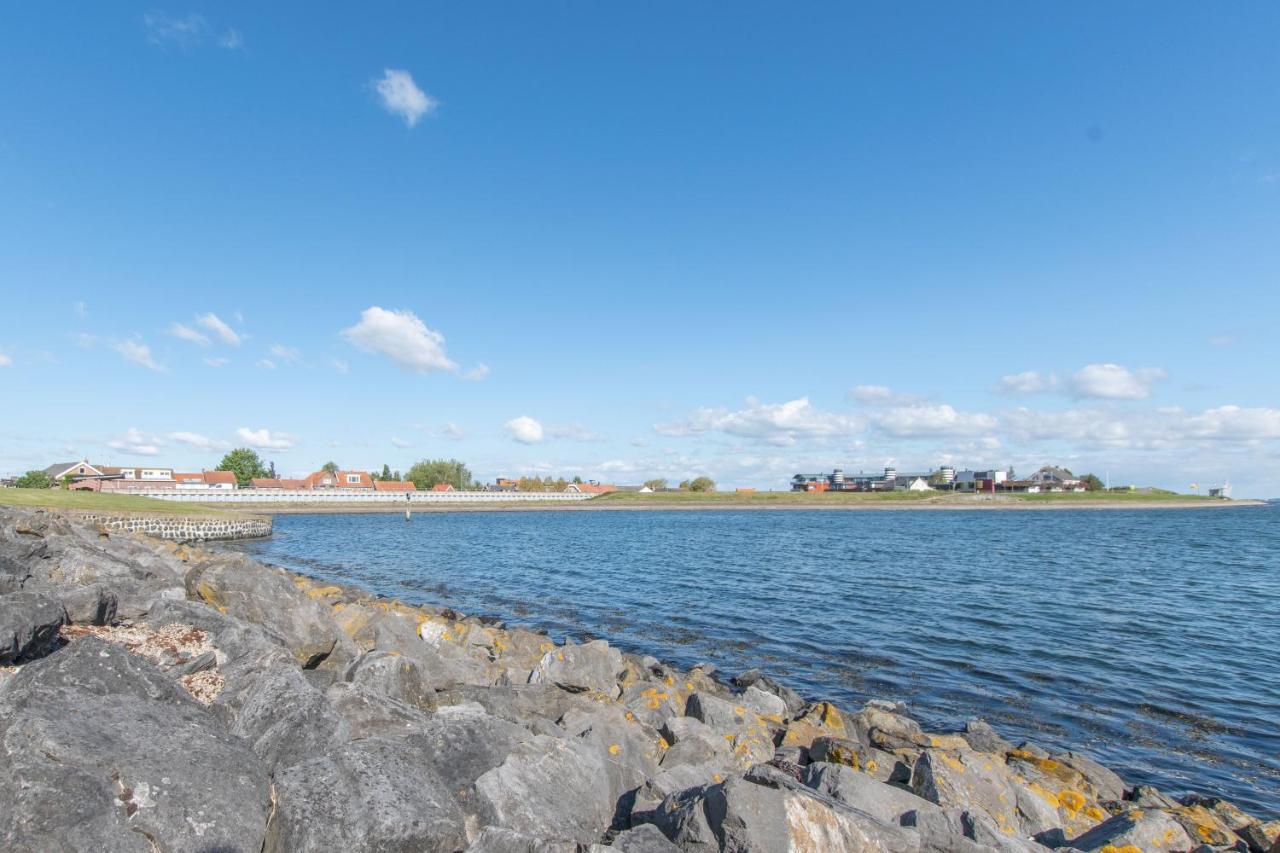 וומלדינגה Middensluis Vakantiehuis מראה חיצוני תמונה